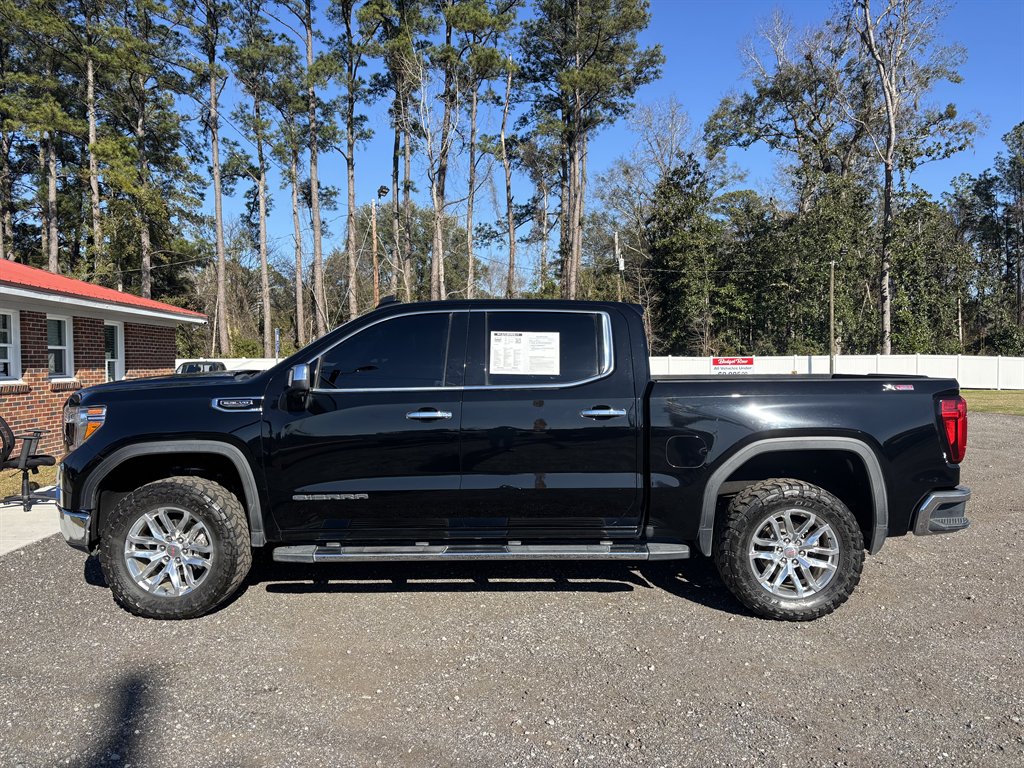 2019 GMC Sierra SLT's photo