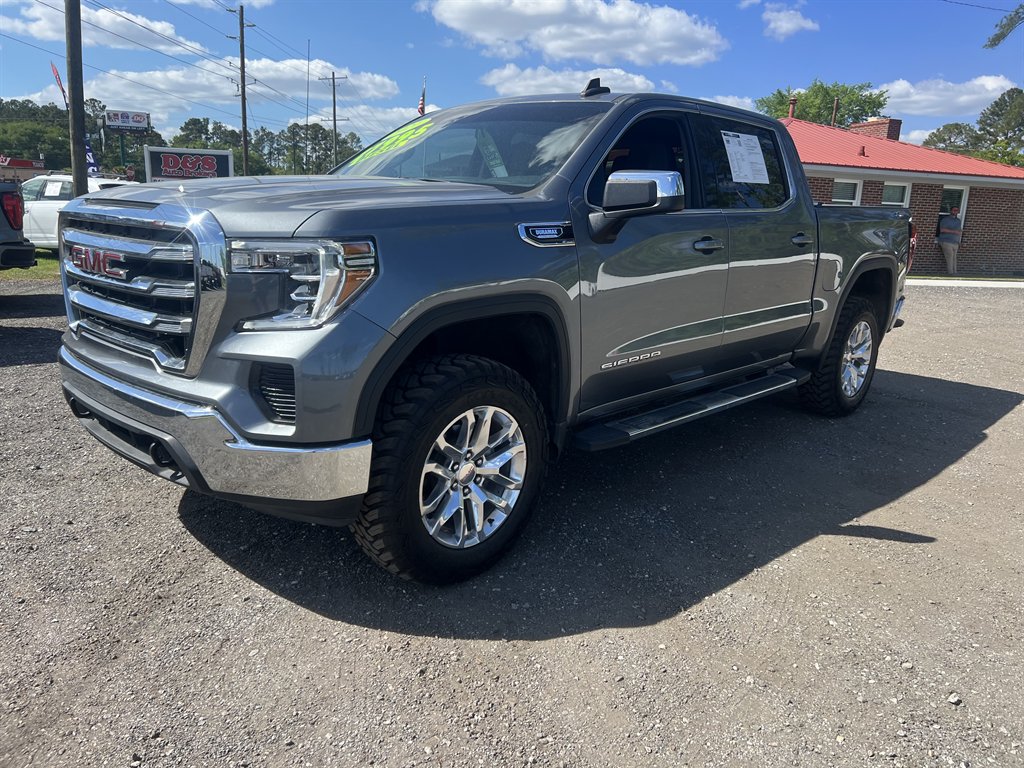 2021 GMC Sierra 4WD Crew Cab Short Box SLE's photo