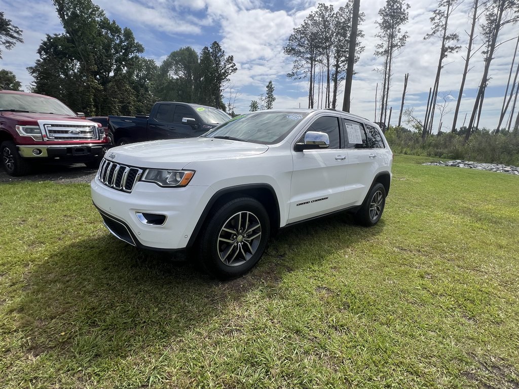 2018 Jeep Grand Cherokee Limited's photo