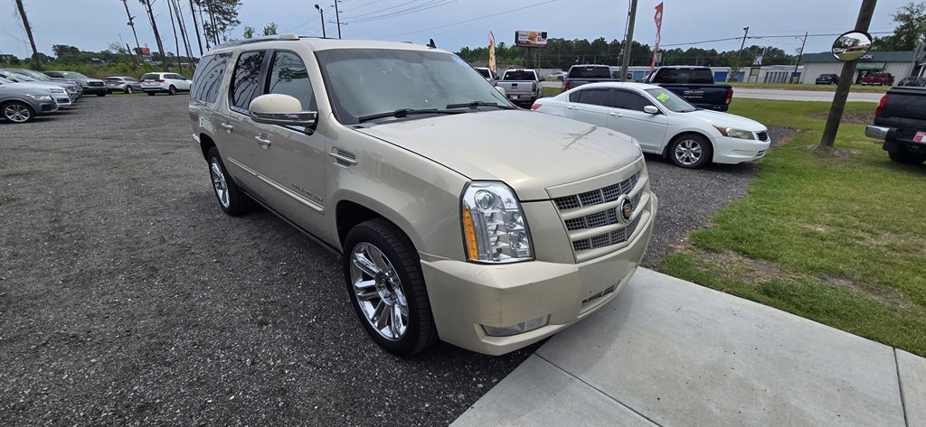 2012 Cadillac Escalade ESV 2WD Premium's photo