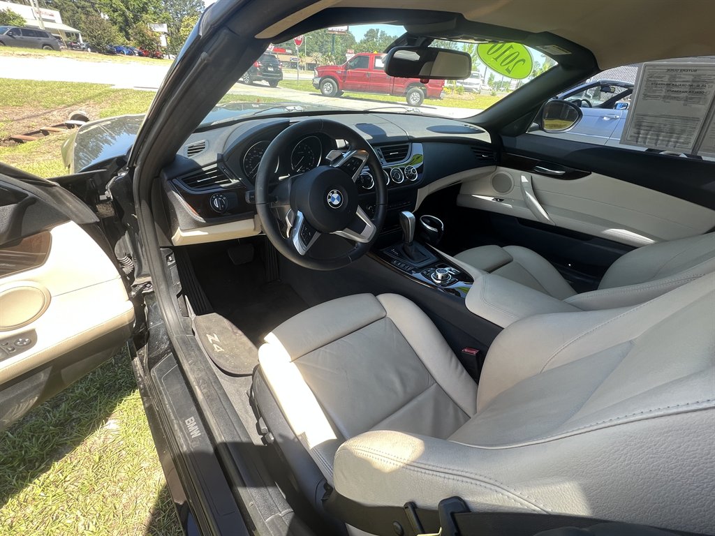 2010 BMW Z4 sDrive30i - Photo 10