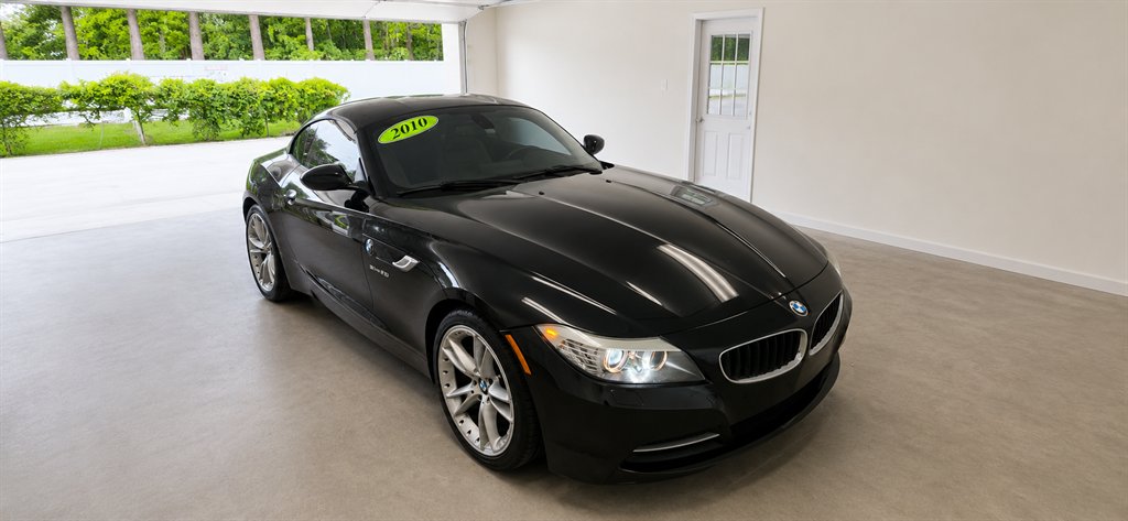 2010 BMW Z4 sDrive30i's photo