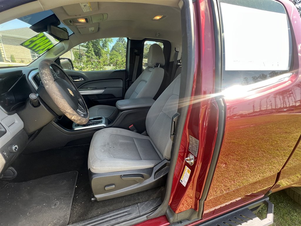 2018 Chevrolet Colorado LT - Photo 9