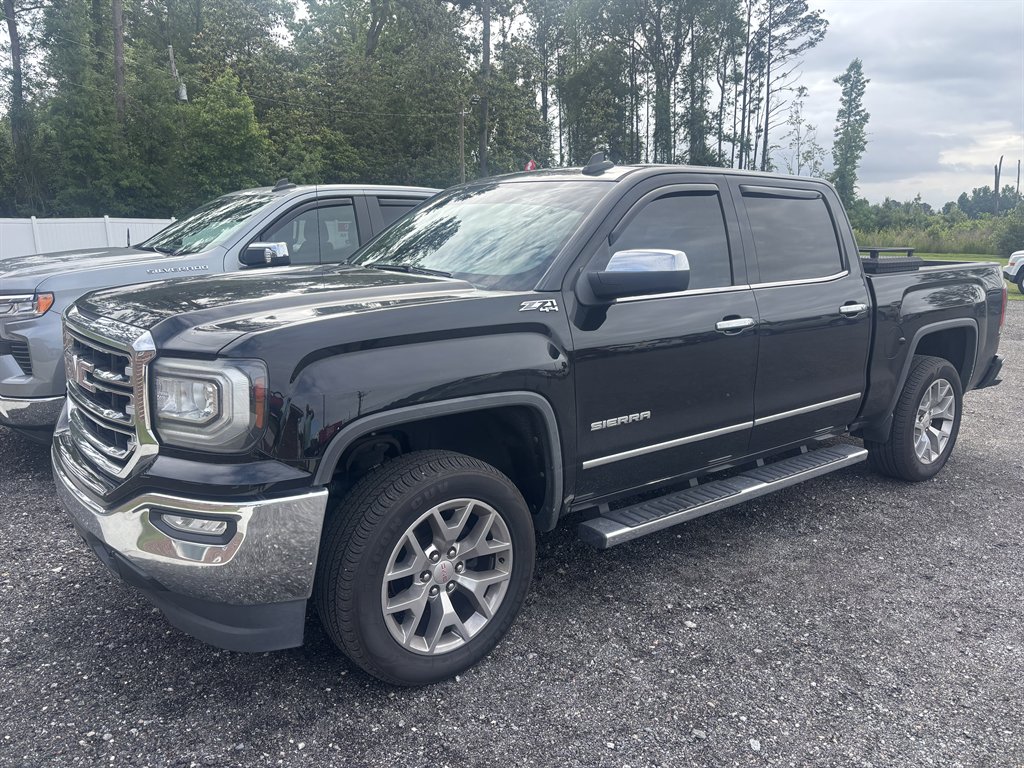 2018 GMC Sierra 4WD Crew Cab Short Box SLT's photo