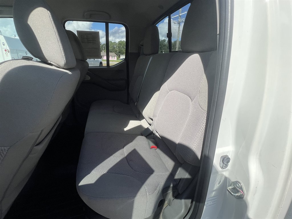 Nissan Frontier photo 11