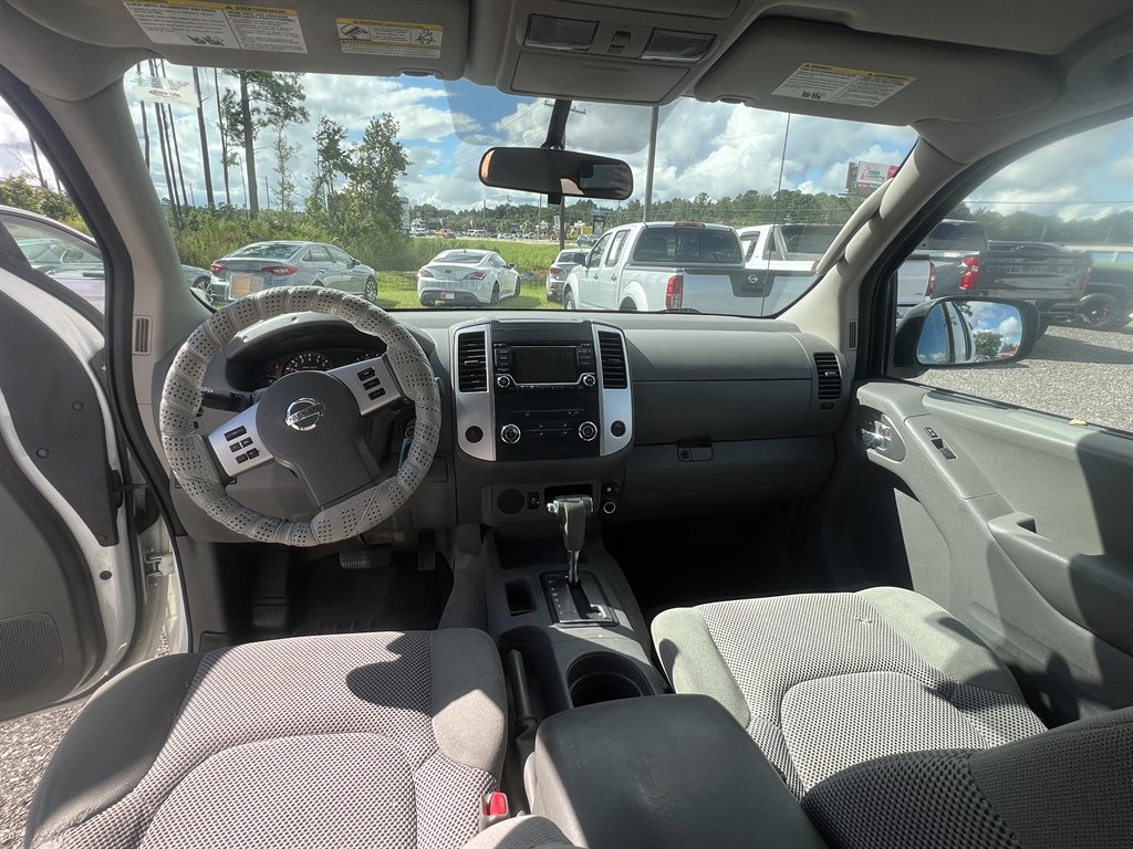 Nissan Frontier photo 12