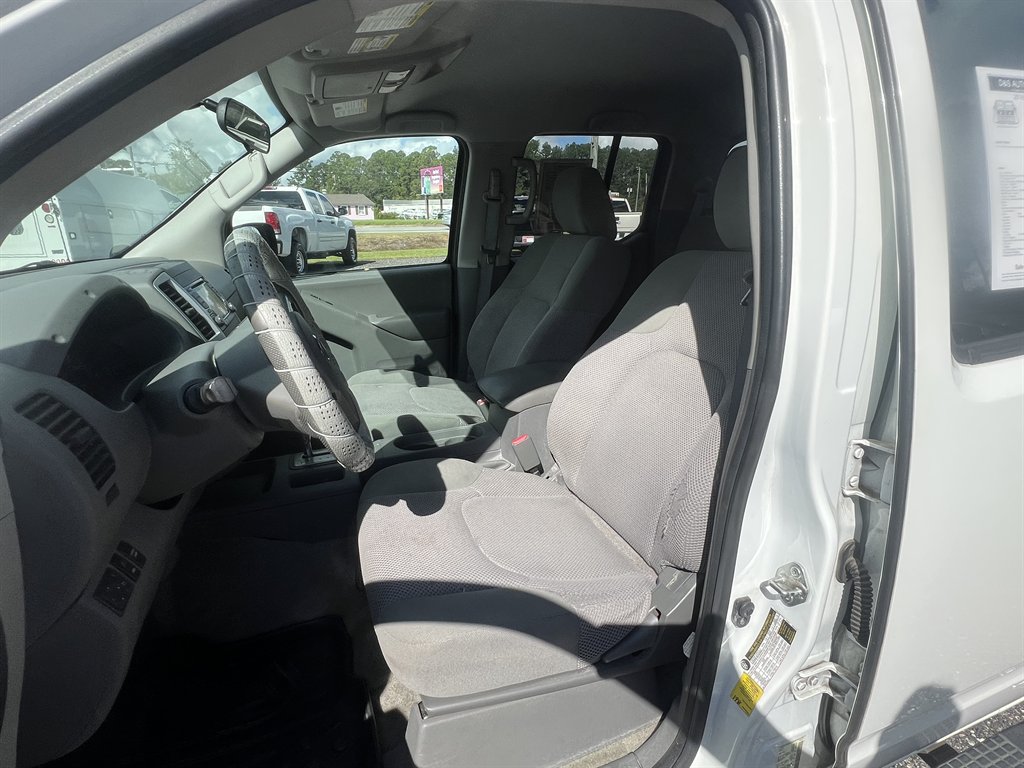Nissan Frontier photo 10