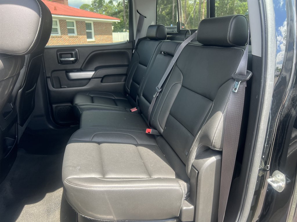 Chevrolet Silverado photo 11
