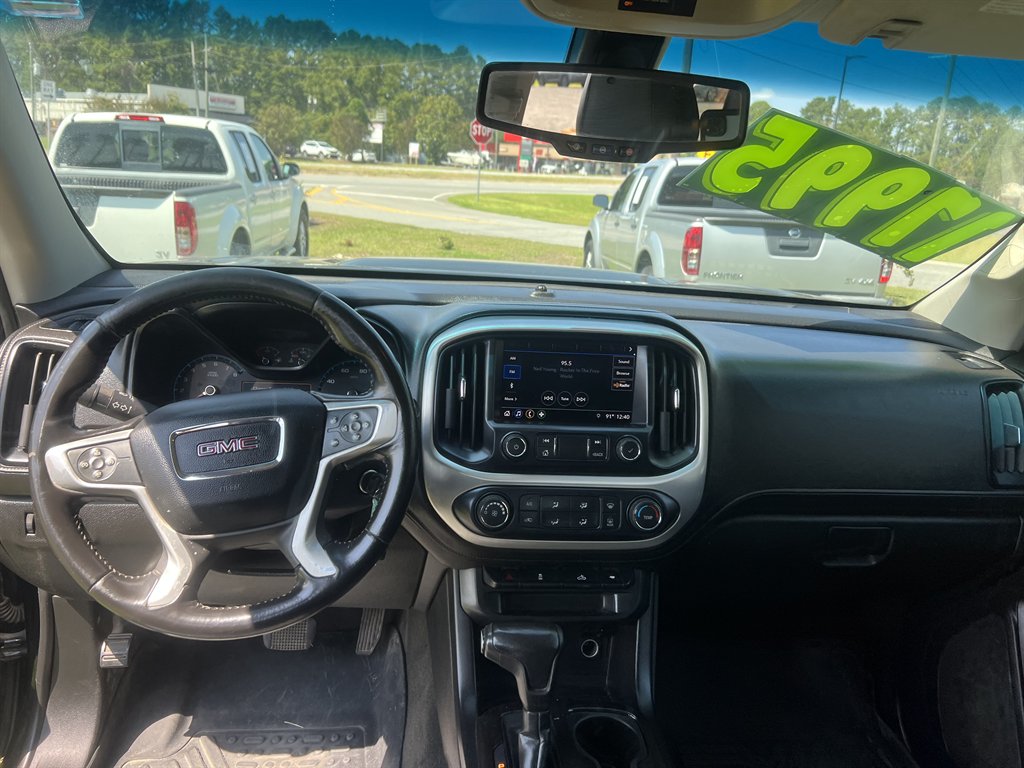 GMC Canyon photo 12