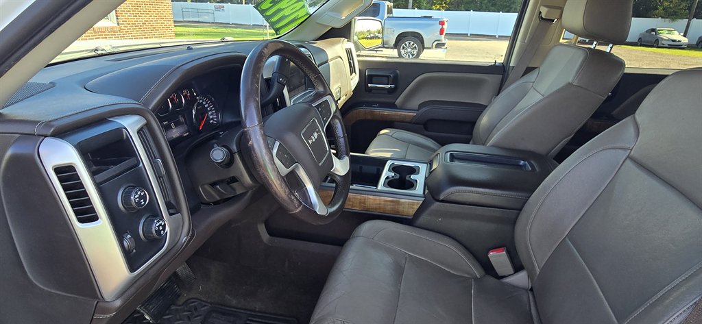 GMC Sierra photo 14
