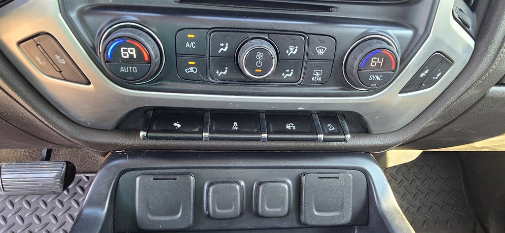 GMC Sierra photo 18
