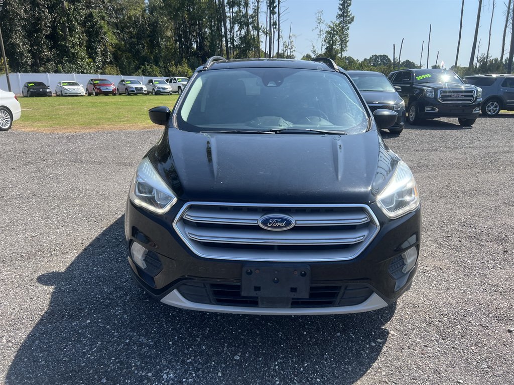 Ford Escape photo 2