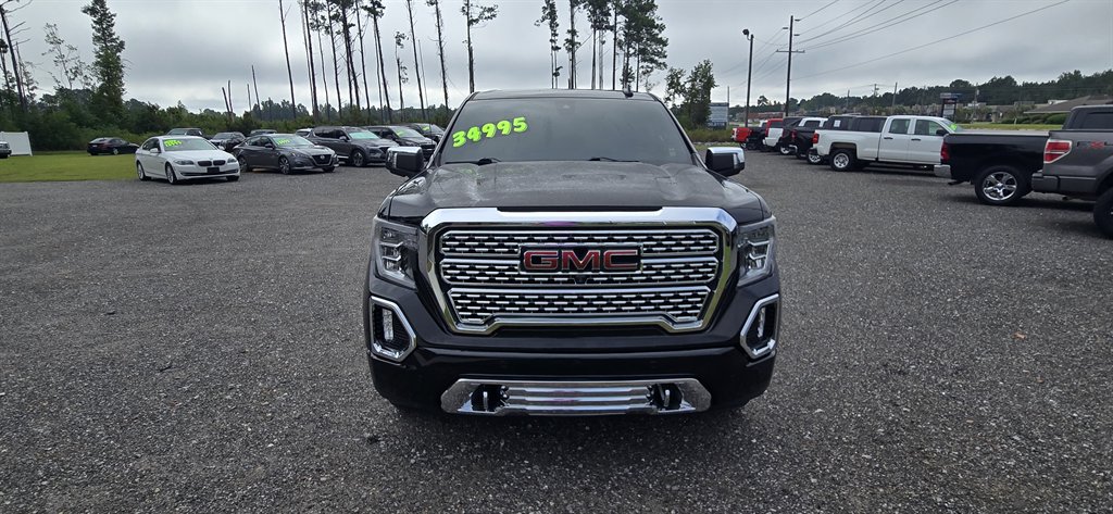 GMC Sierra photo 2