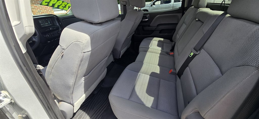 Chevrolet Silverado photo 18