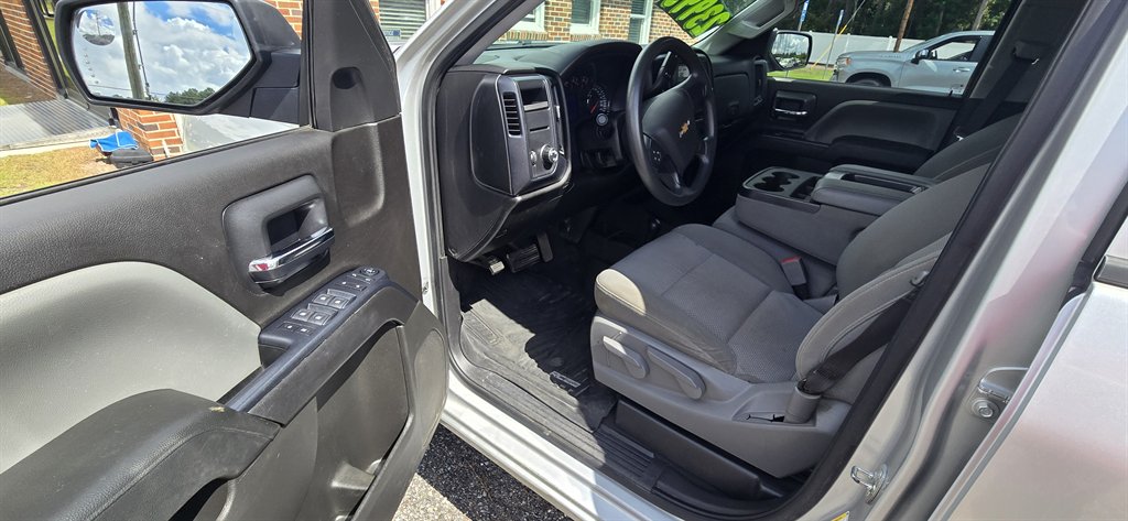 Chevrolet Silverado photo 13