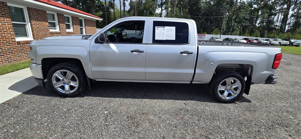 Chevrolet Silverado photo 4