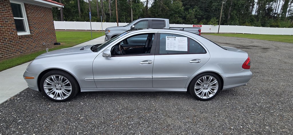 Mercedes-Benz E-Class photo 4