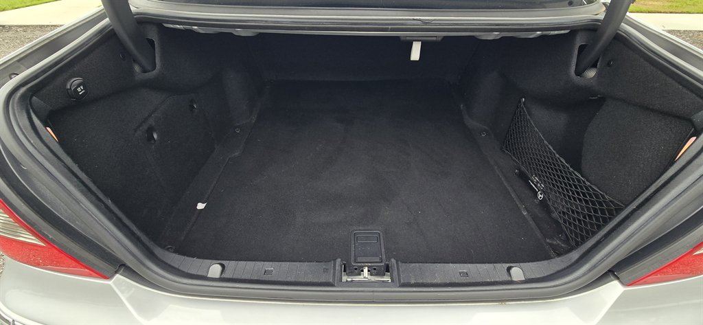 Mercedes-Benz E-Class photo 12