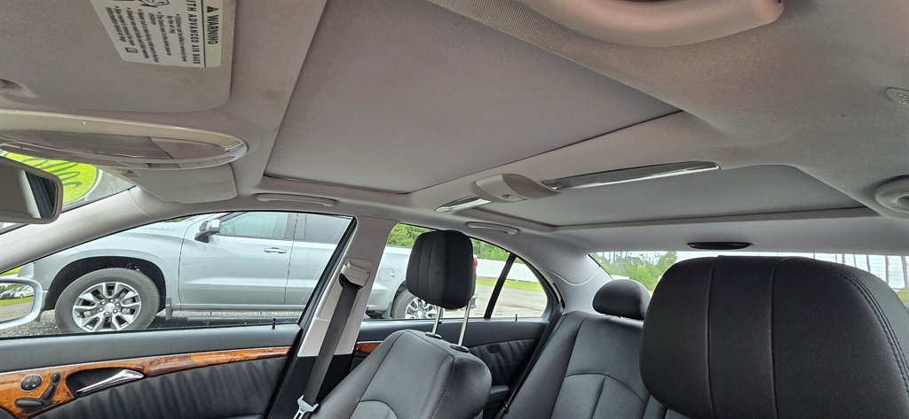 Mercedes-Benz E-Class photo 23