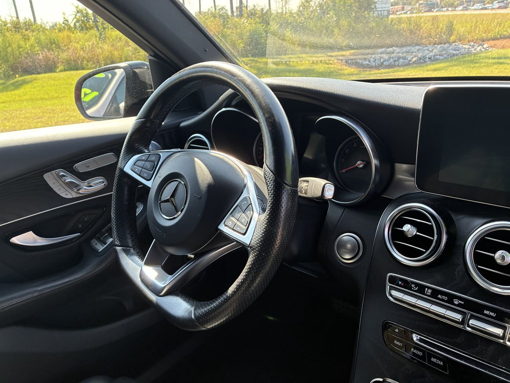 Mercedes-Benz GLC photo 11