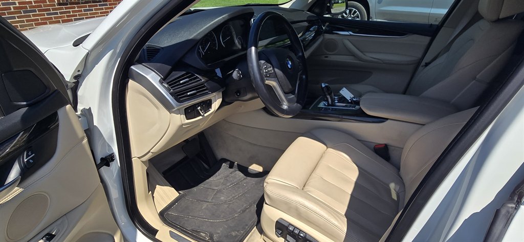 BMW X5 photo 14