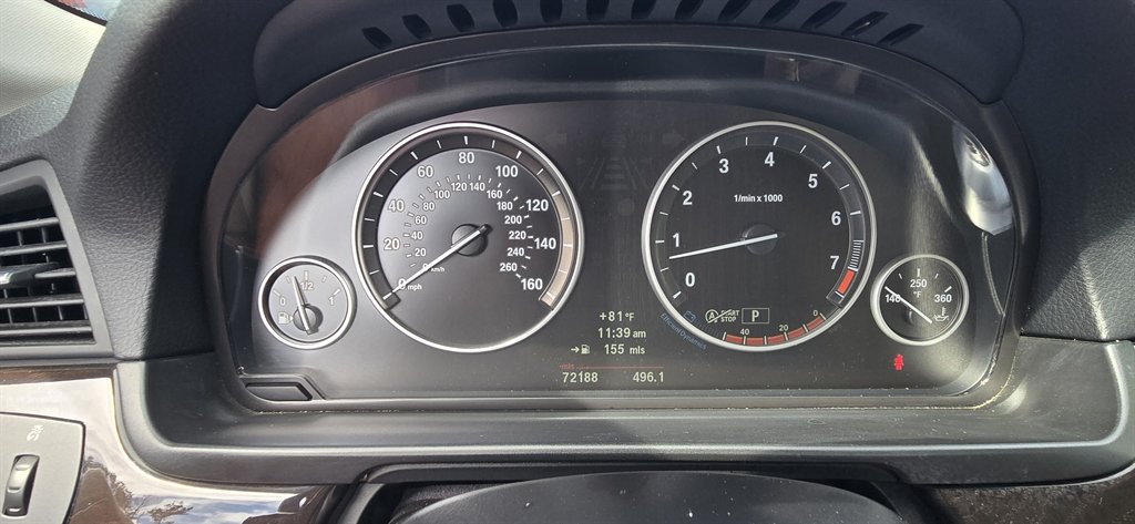 BMW 5 Series photo 12