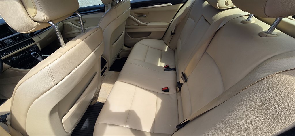 BMW 5 Series photo 19