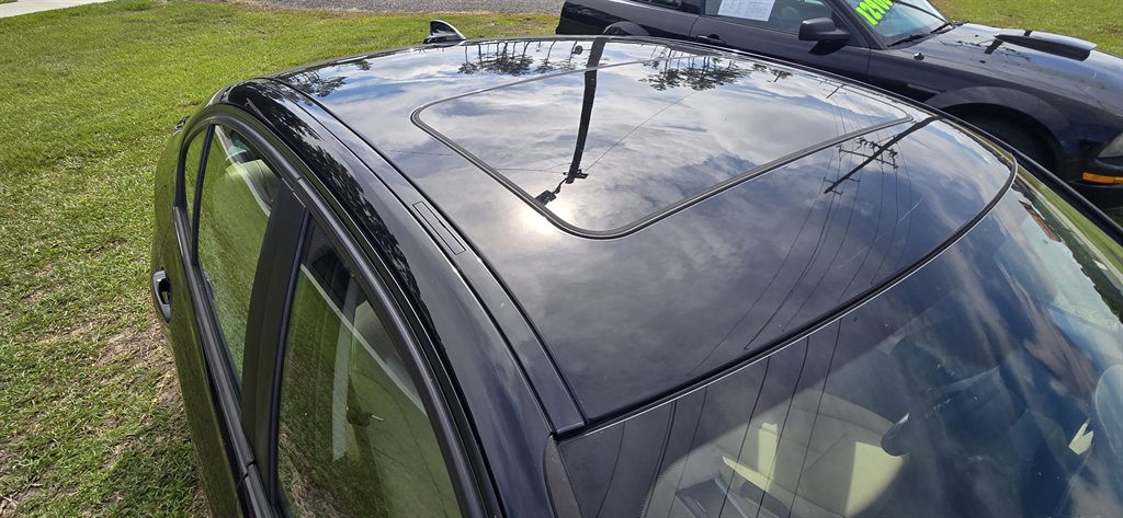 BMW 3 Series photo 9