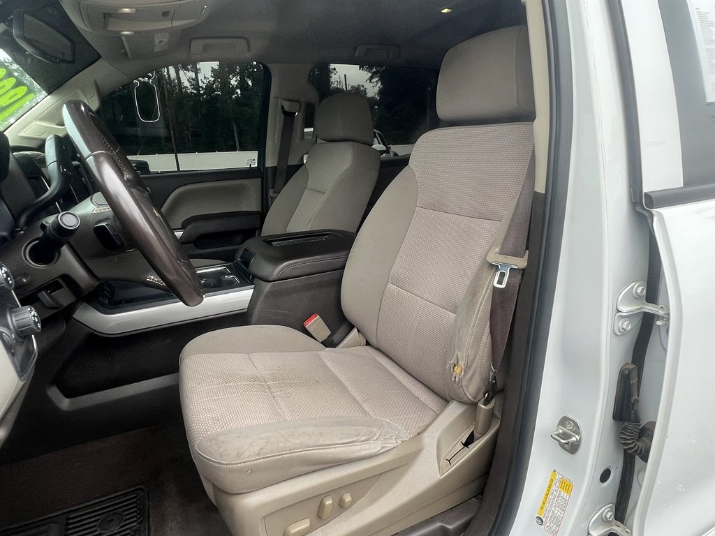 Chevrolet Silverado photo 11
