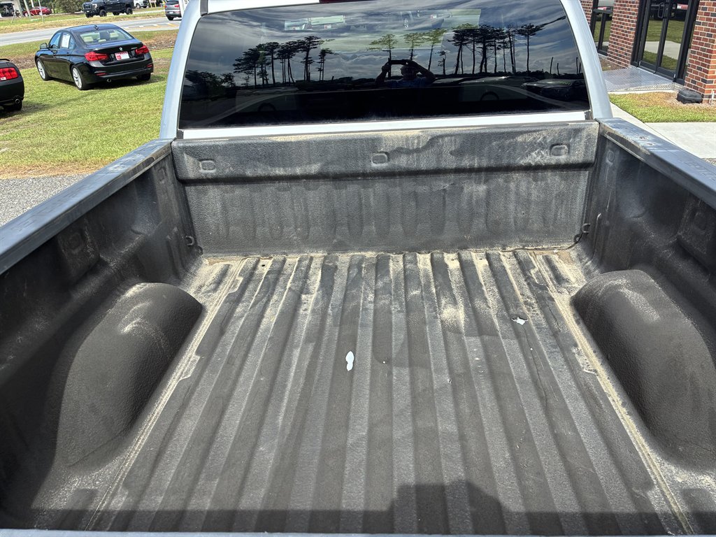 Chevrolet Silverado photo 6