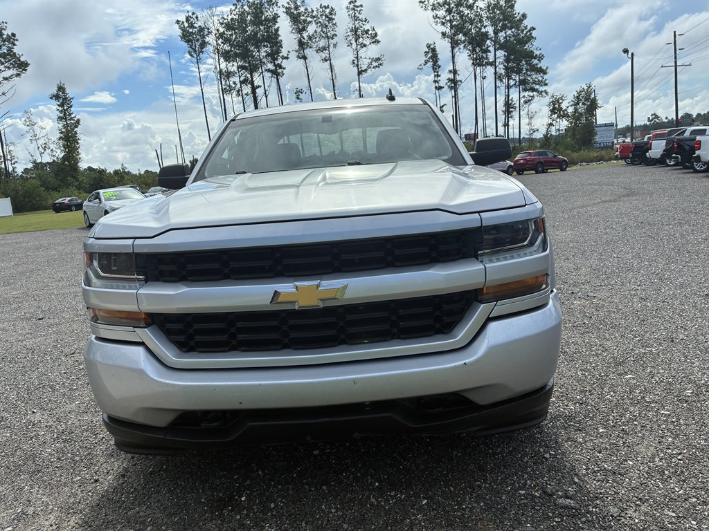 Chevrolet Silverado photo 4