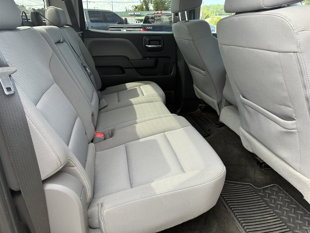 Chevrolet Silverado photo 20