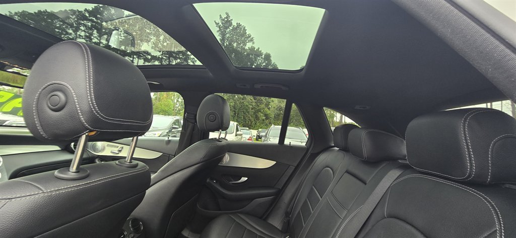Mercedes-Benz GLC photo 30