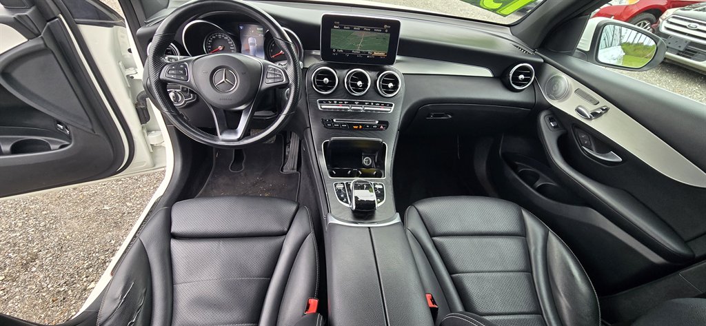 Mercedes-Benz GLC photo 23