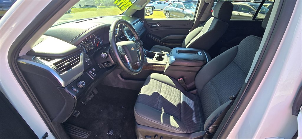 Chevrolet Tahoe photo 12