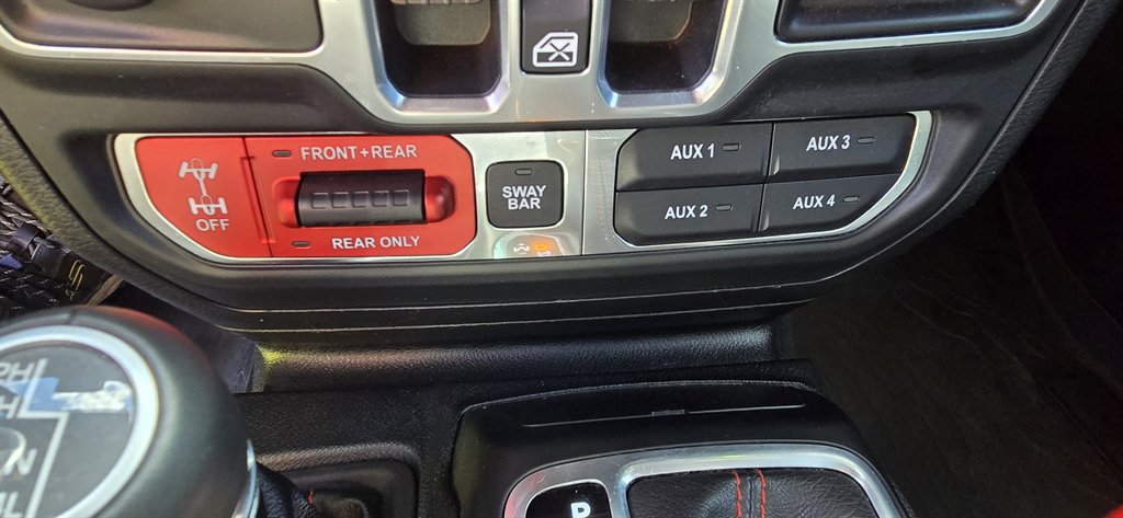 Jeep Wrangler photo 18