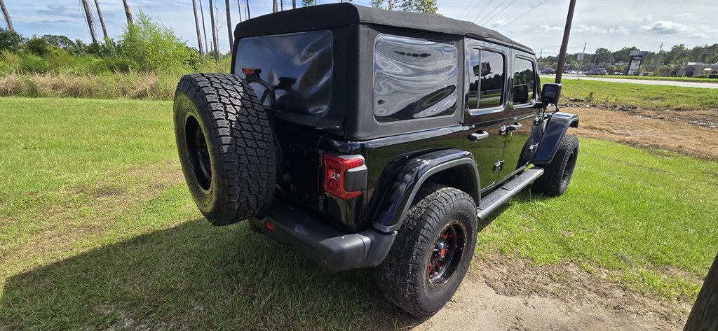 Jeep Wrangler photo 8