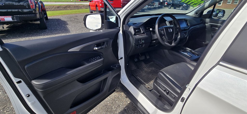 Honda Ridgeline photo 16