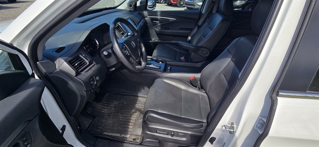 Honda Ridgeline photo 17